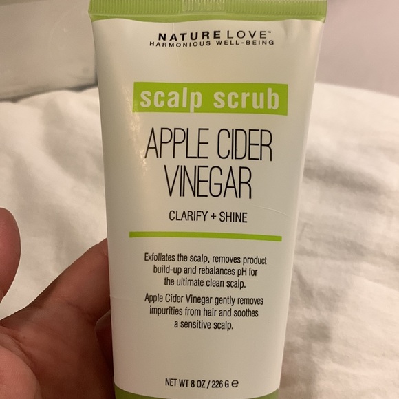 Apple Cider Vinegar Scalp Scrub - Picture 4 of 4